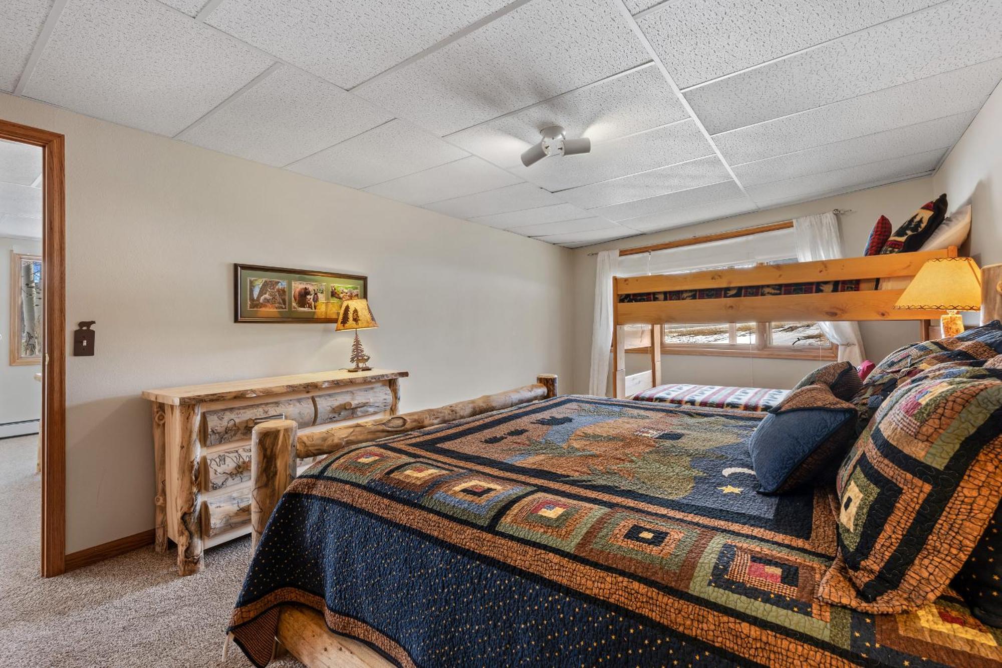 Lily Mountain Lodge - Amazing Mountains Views, Private Hot Tub, Great Location Estes Park Room photo